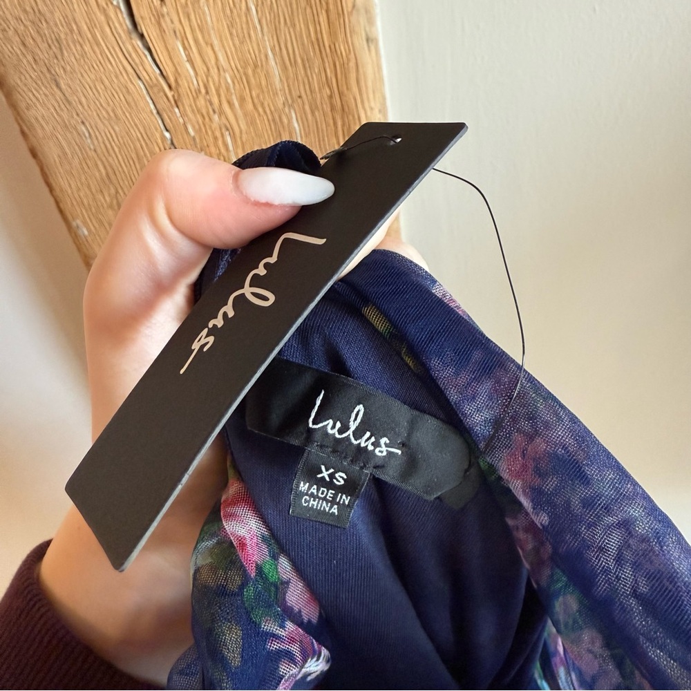 Lulu's Floral & Sheer Maxi - Picture 12 of 13
